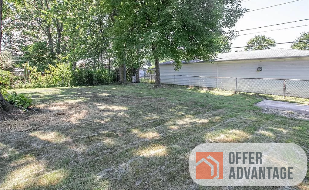 7072 Oakwood Rd - Photo 4 of 11