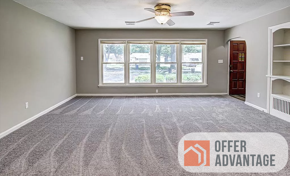 7072 Oakwood Rd - Photo 3 of 11