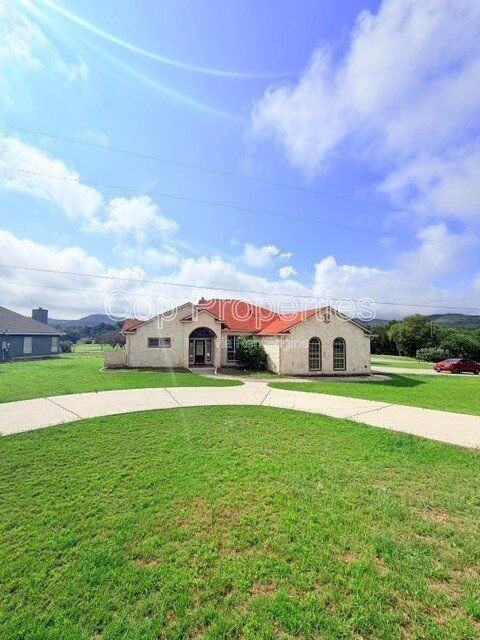 412 Shayla Ln - Photo 2 of 45