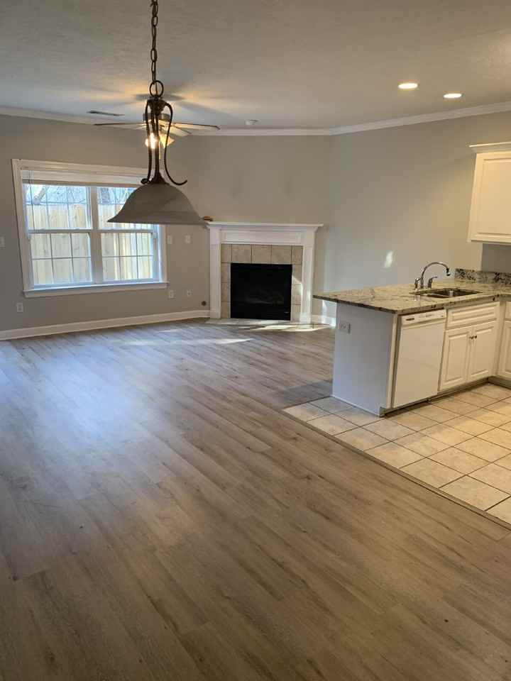 960 Colony Pkwy - Photo 4 of 21