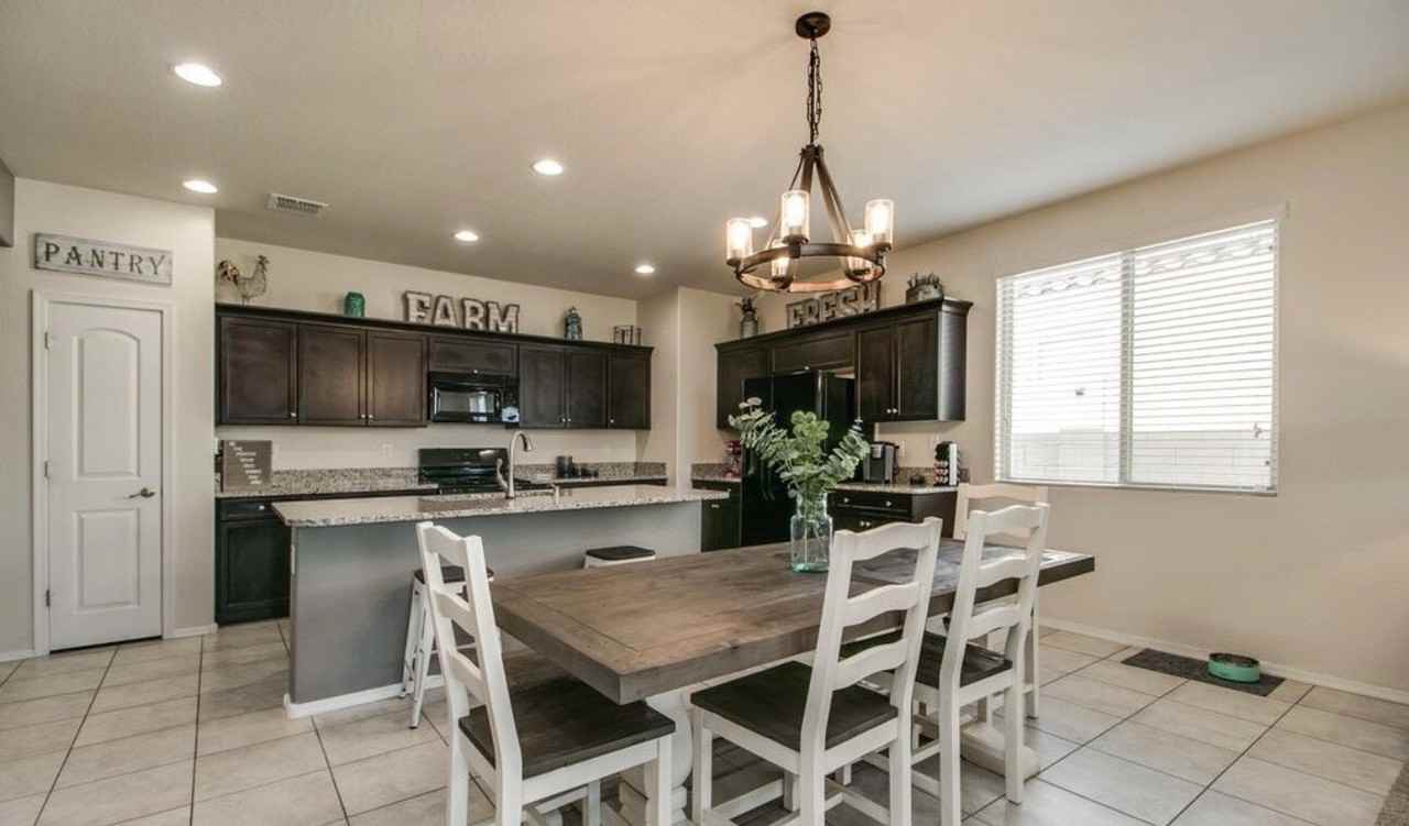 29857 W Columbus Ave - Photo 7 of 21