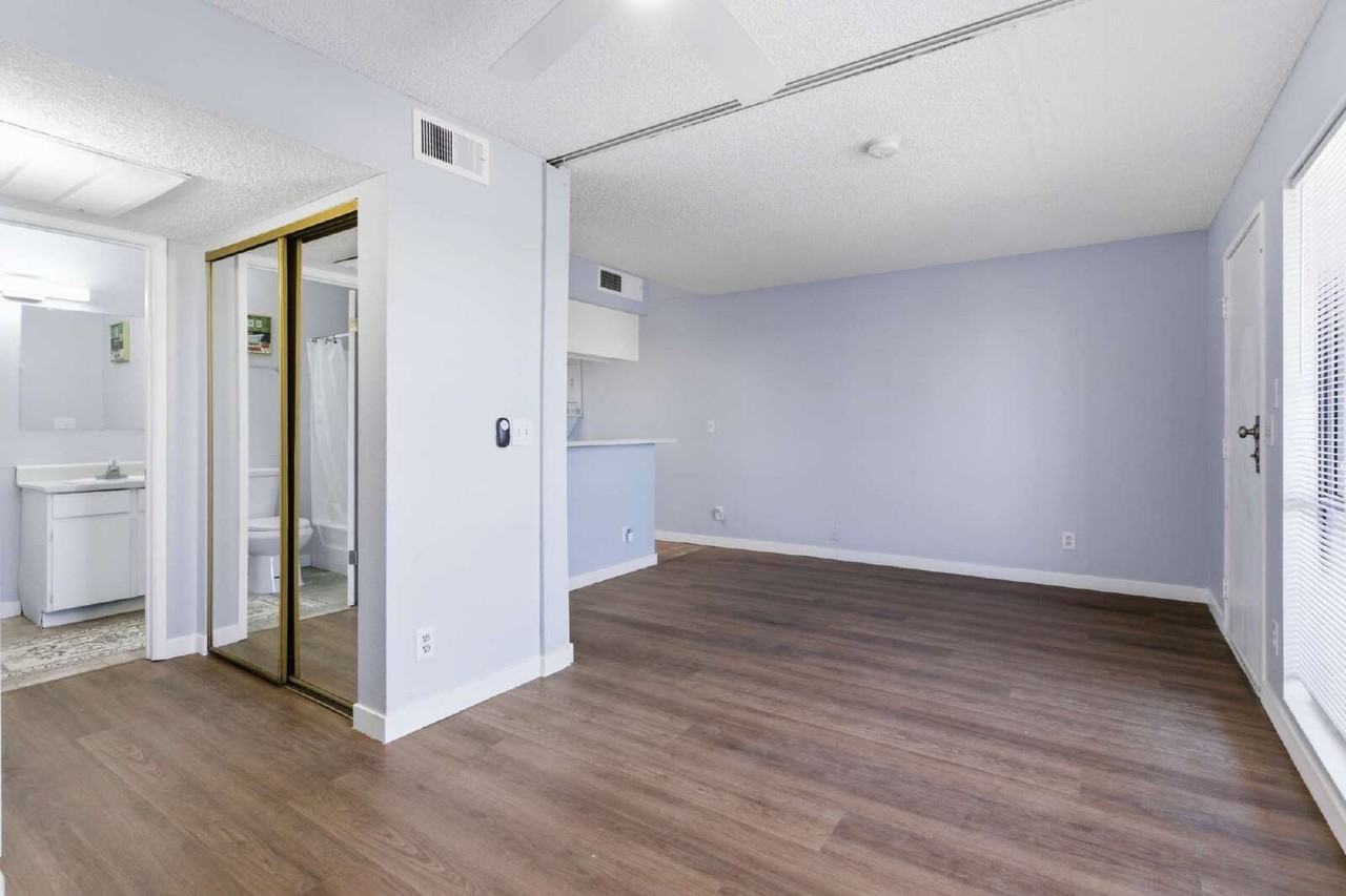 2221 W Bonanza Rd #28 - Photo 5 of 15