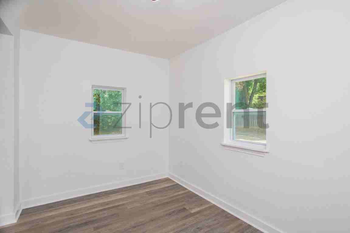 1410 Coleman St - Photo 7 of 26