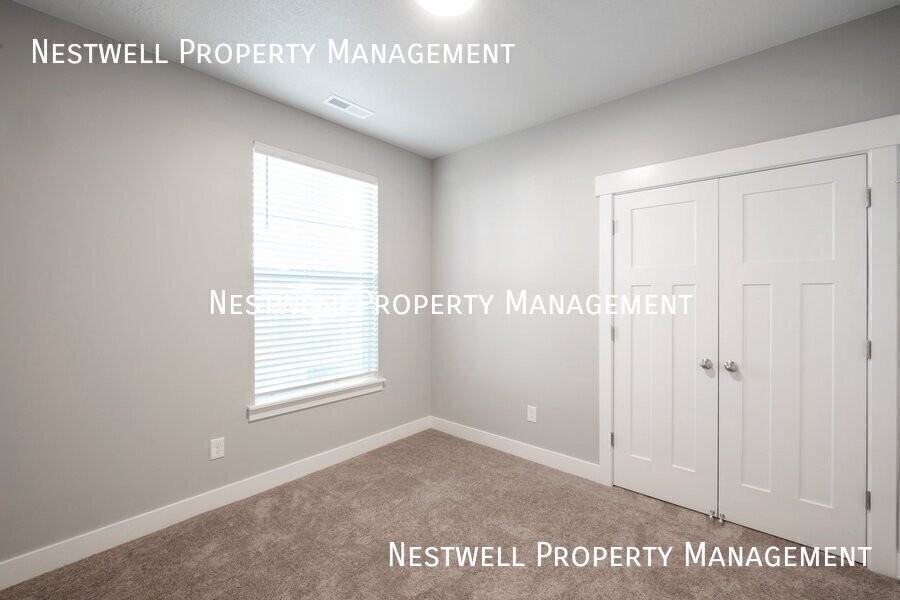 753 N Favreau Ln - Photo 6 of 35