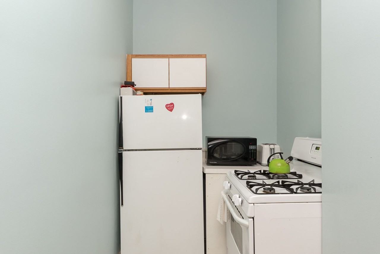1958 W Waveland Ave #1 - Photo 6 of 13