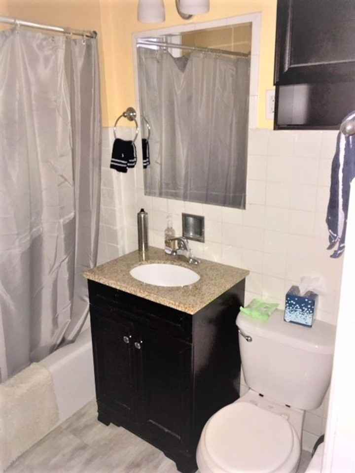 1958 W Waveland Ave #1 - Photo 7 of 13