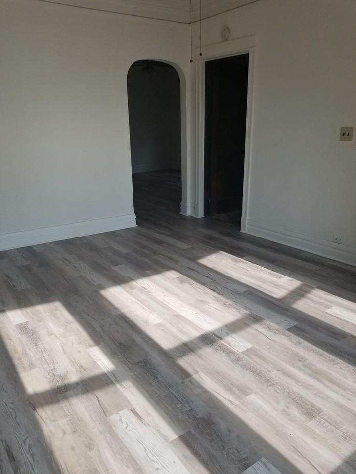 7712 S Carpenter St #2 - Photo 3 of 10