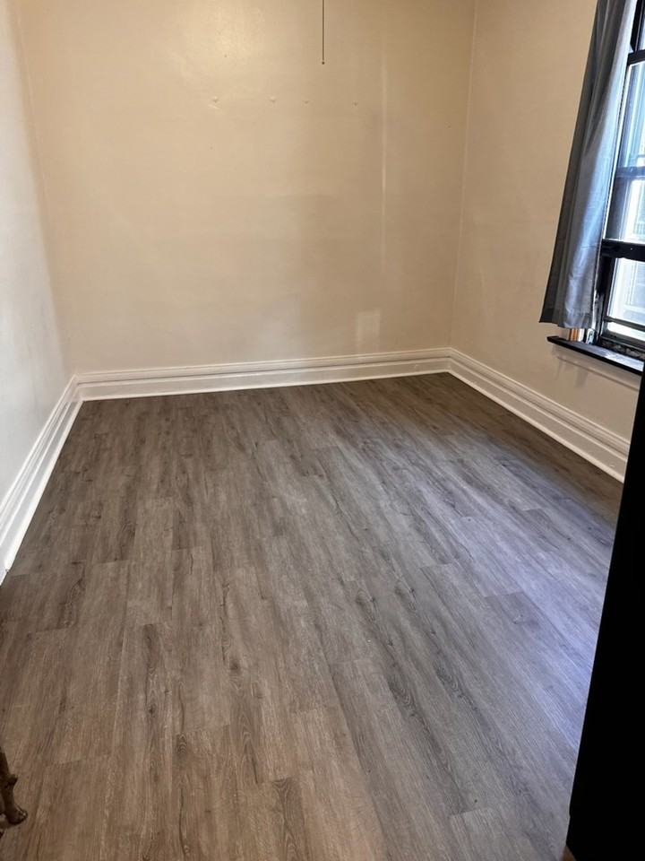 7712 S Carpenter St #2 - Photo 6 of 10