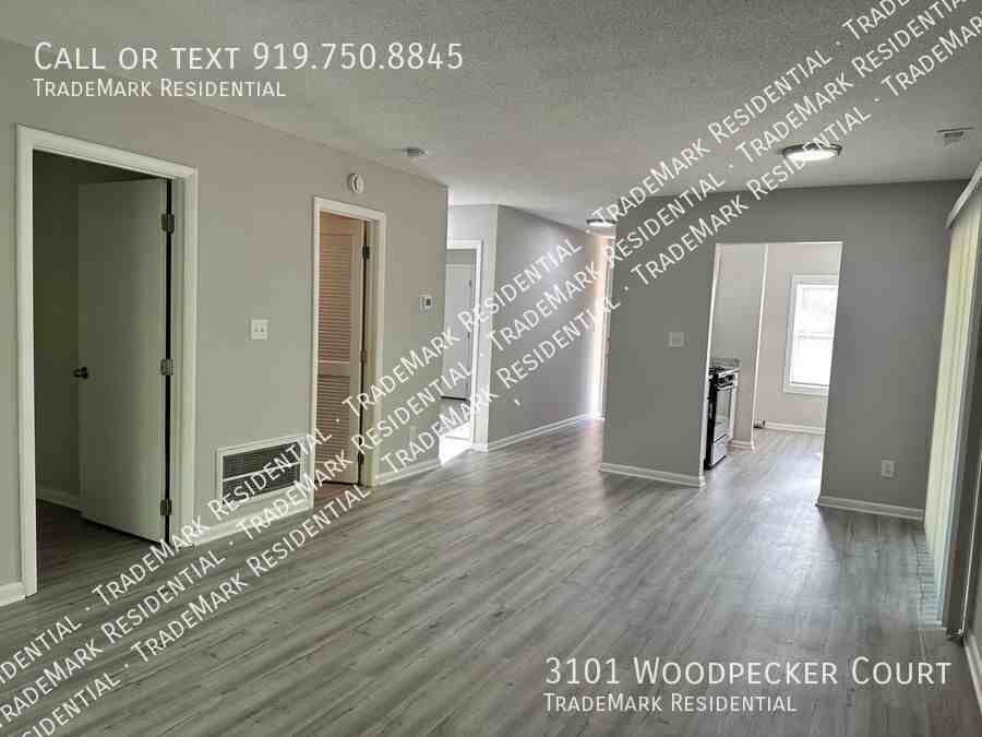 3101 Woodpecker Ct - Photo 3 of 18