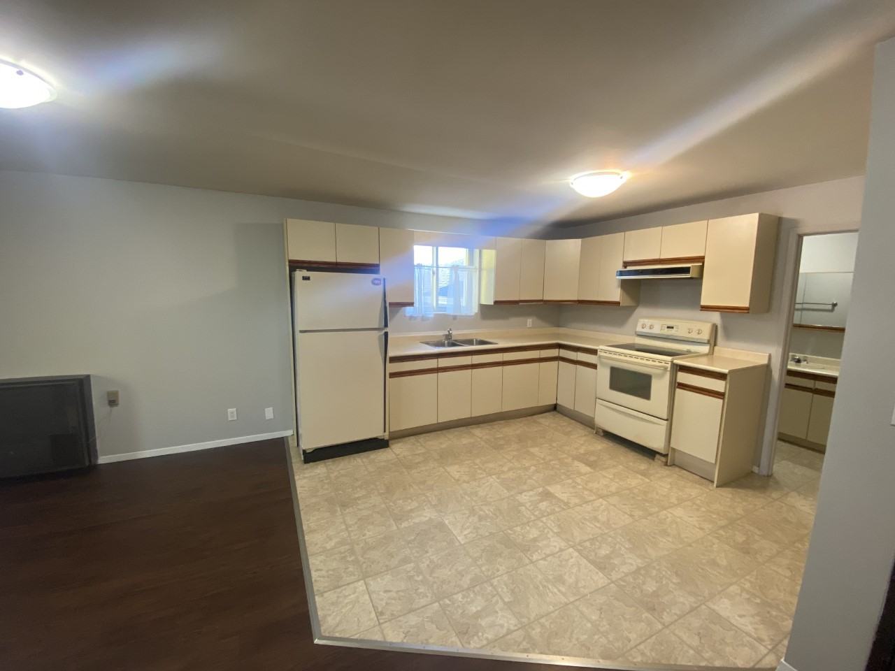 216 Leith St #4