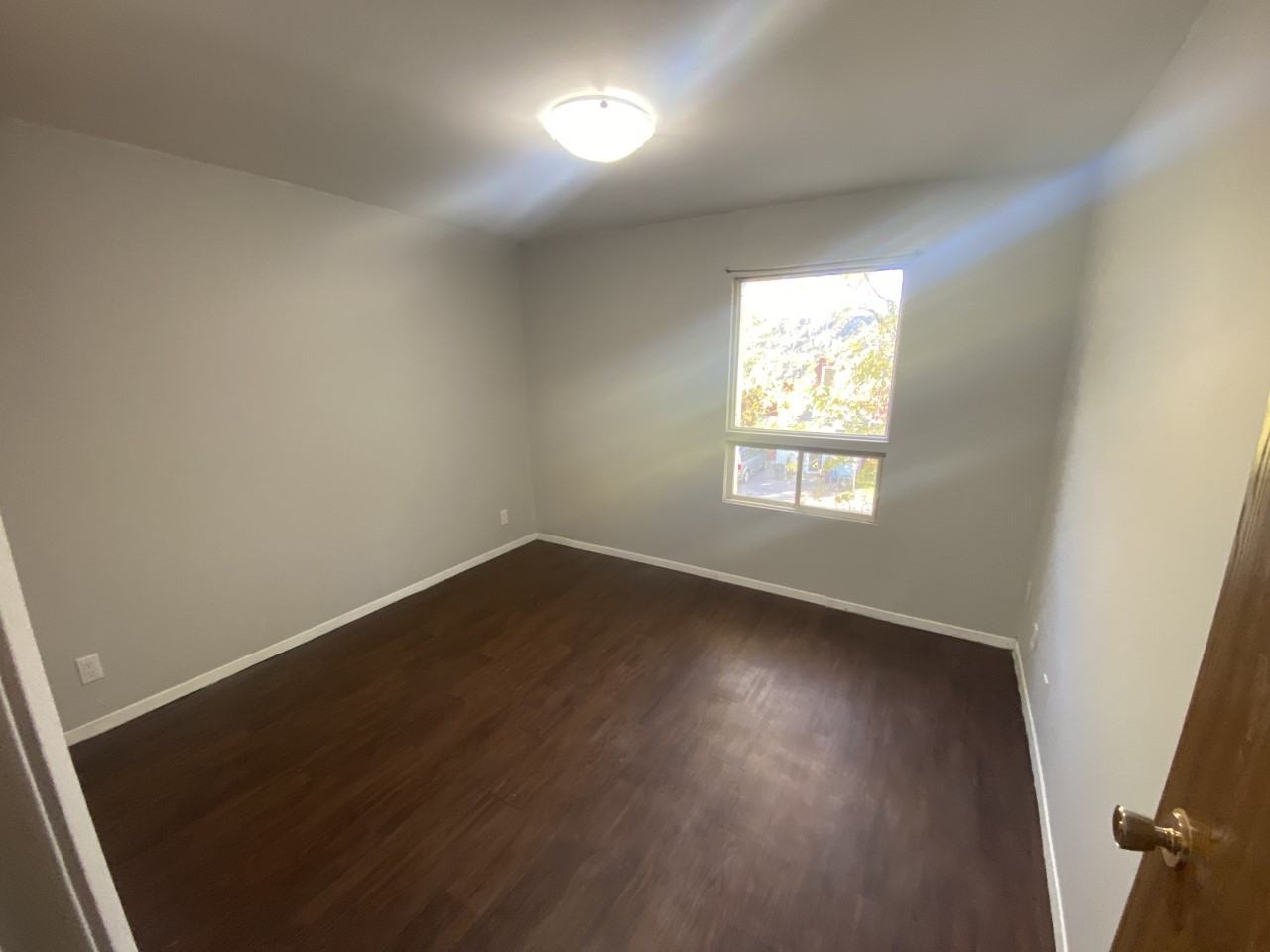 216 Leith St #4 - Photo 5 of 7