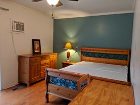 1195 Yosemite Ave - Photo 1 of 1