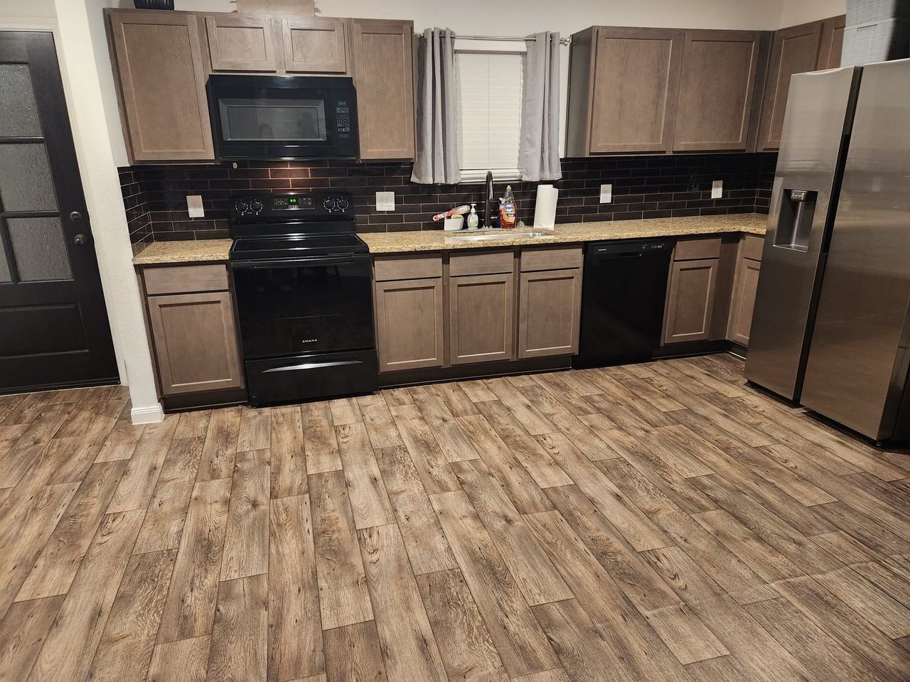 16931 Marie Village Dr - Photo 3 of 15