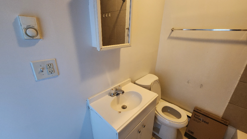 52 Clinton St #1 - Photo 2 of 14