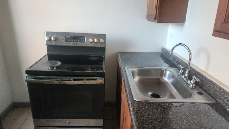 52 Clinton St #1 - Photo 5 of 14