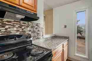 4215 Loomis Ave #B - Photo 1 of 1