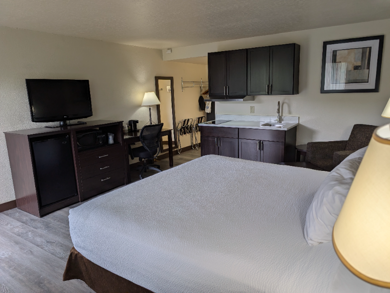 1317 E Gurley St #150 - Photo 3 of 9
