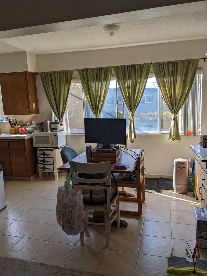717 Strand St #8 - Photo 2 of 7