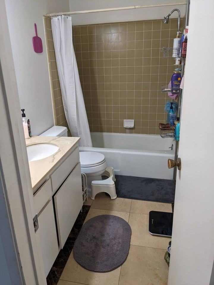 717 Strand St #8 - Photo 5 of 7