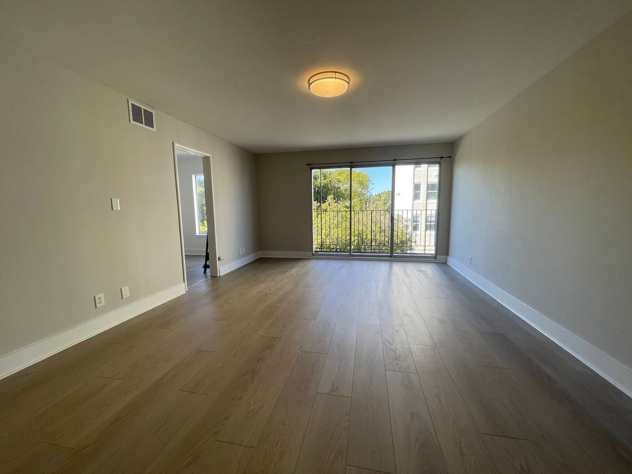 1761 Vallejo St #201 - Photo 3 of 26