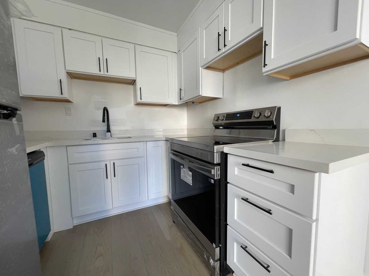 1761 Vallejo St #201 - Photo 4 of 26