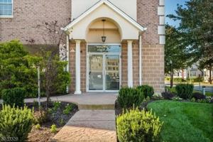 featured image of 241 Union St #301