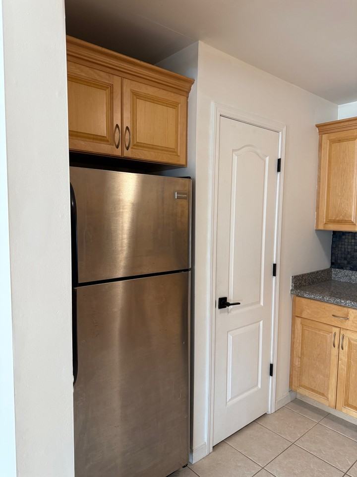 241 Union St #301 - Photo 5 of 15