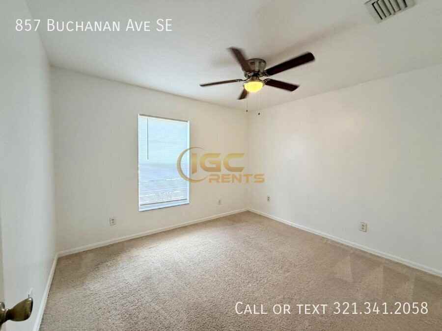 857 Buchanan Ave Se - Photo 7 of 17