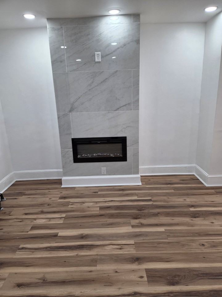 5767 N Beechwood St - Photo 3 of 11