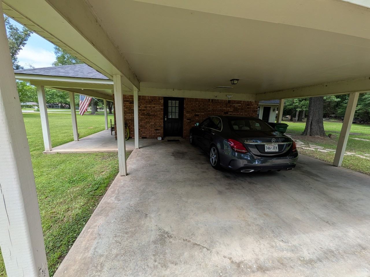 7760 Westlake Rd - Photo 2 of 11