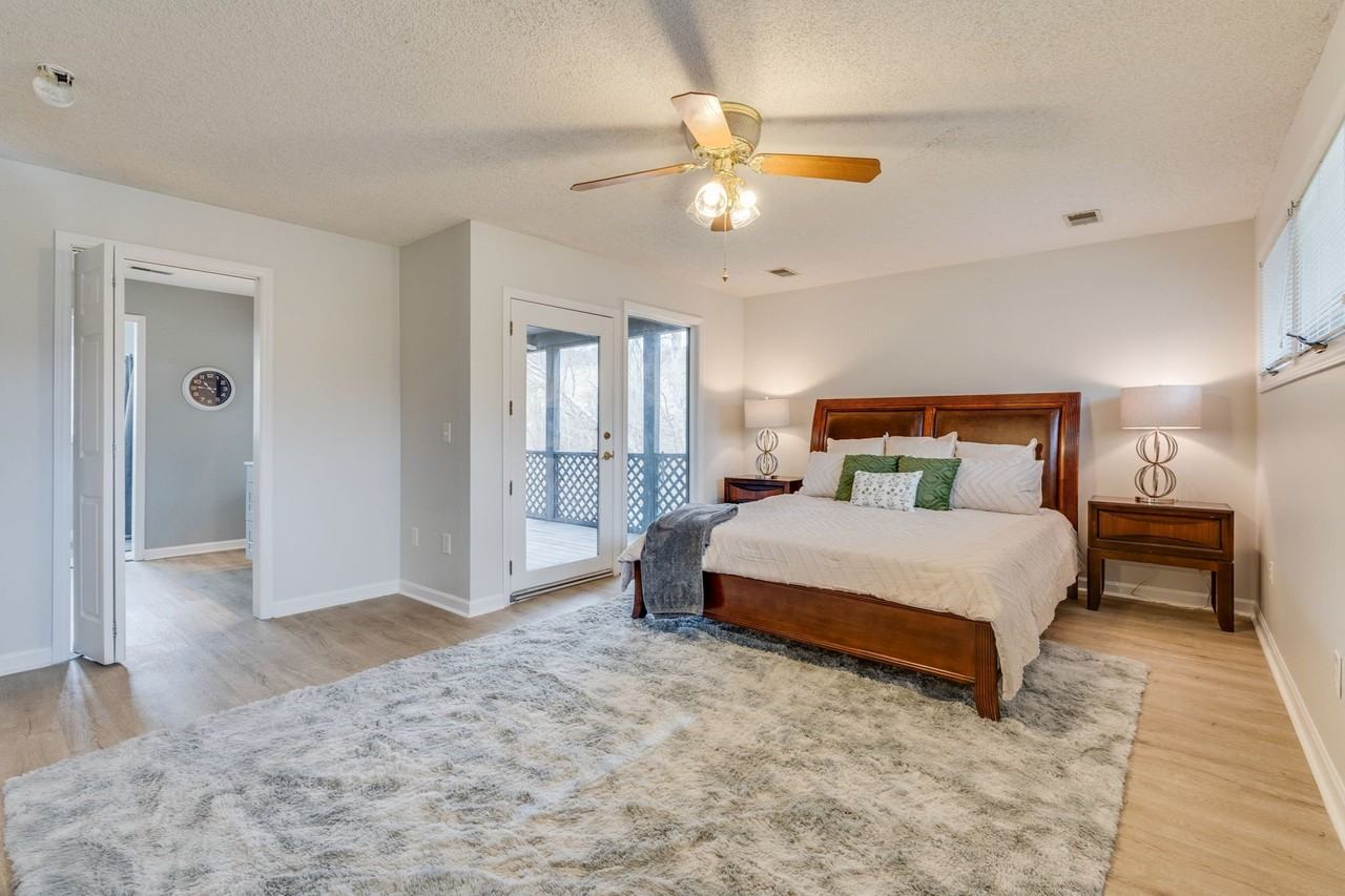 5009 Emerald Dr - Photo 3 of 20