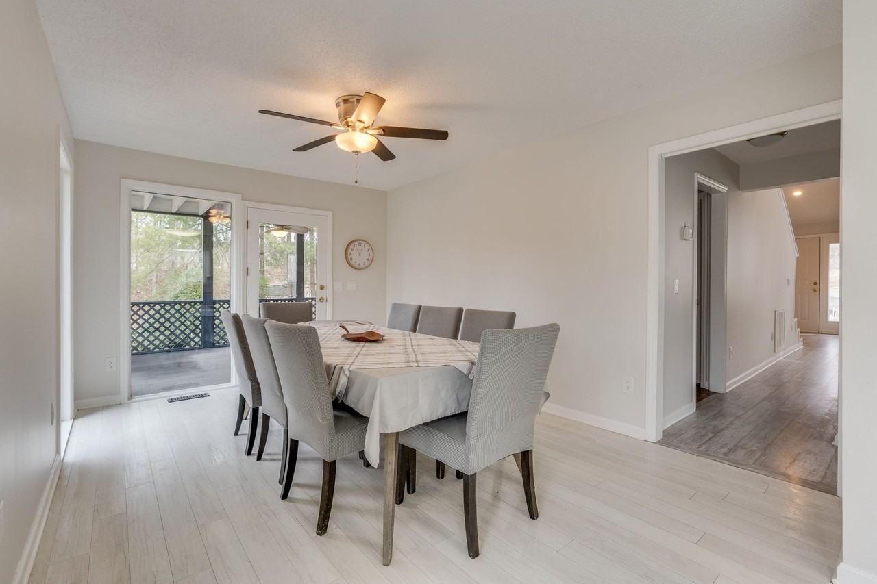 5009 Emerald Dr - Photo 4 of 20