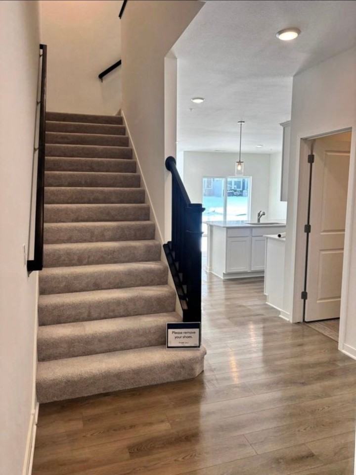 12262 Ghia Ct Ne #C - Photo 3 of 5