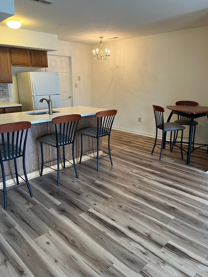 67 Wagon Wheel Rd - Photo 7 of 12