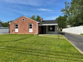 1007 E Main St - Photo 1 of 1