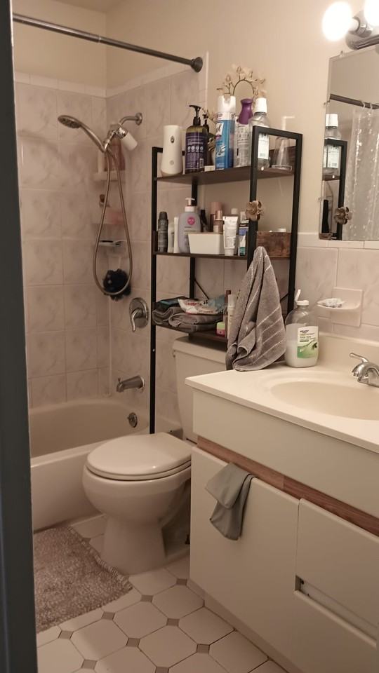 78 69th St #1A - Photo 7 of 10