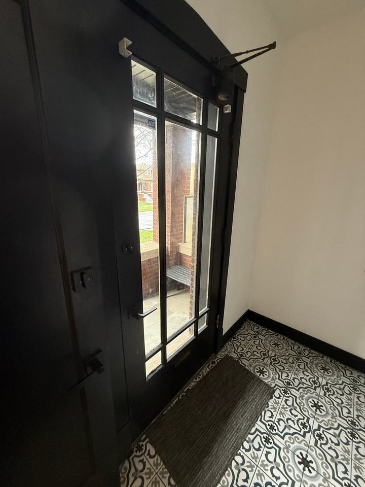 5232 W Montana St #2 - Photo 2 of 10