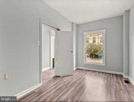 featured image of 1 N Clinton St