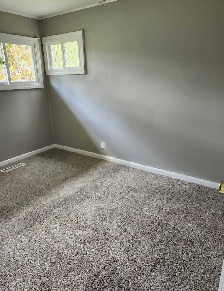 2707 Ridge Ave - Photo 3 of 12