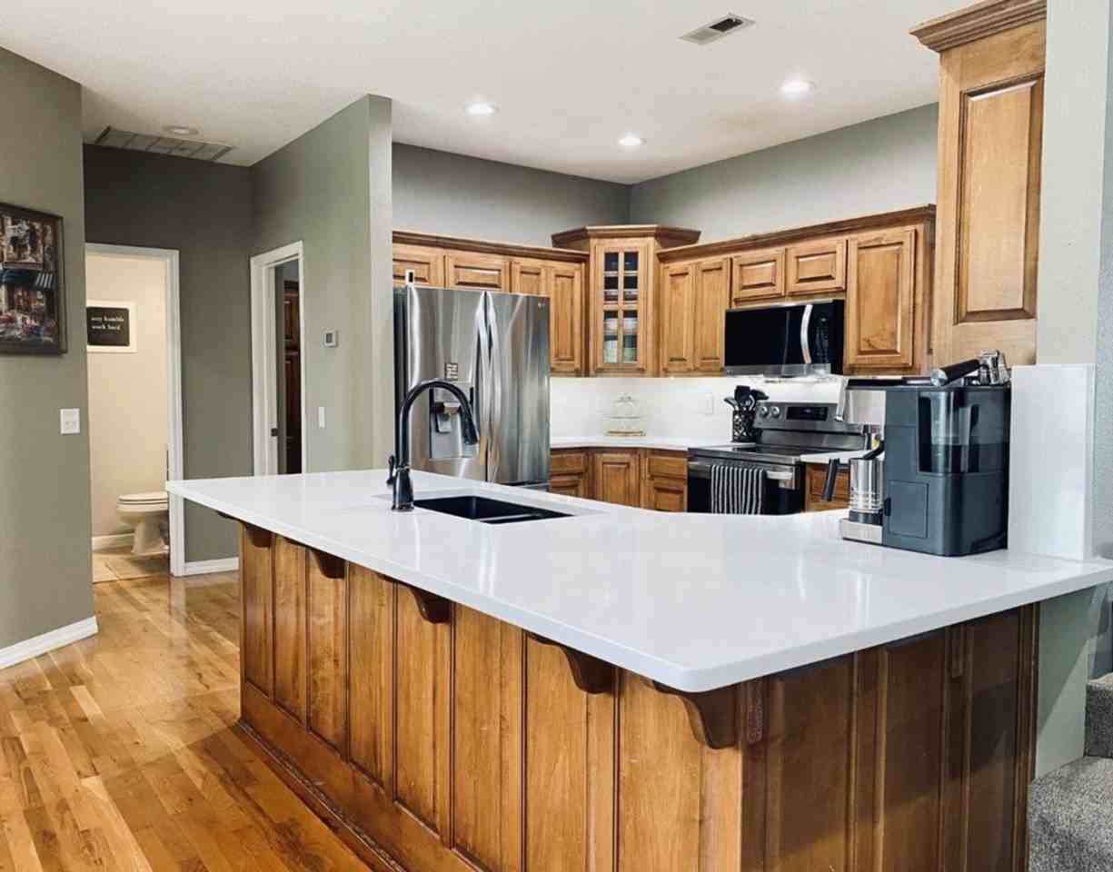 1 Elder Ln - Photo 2 of 7