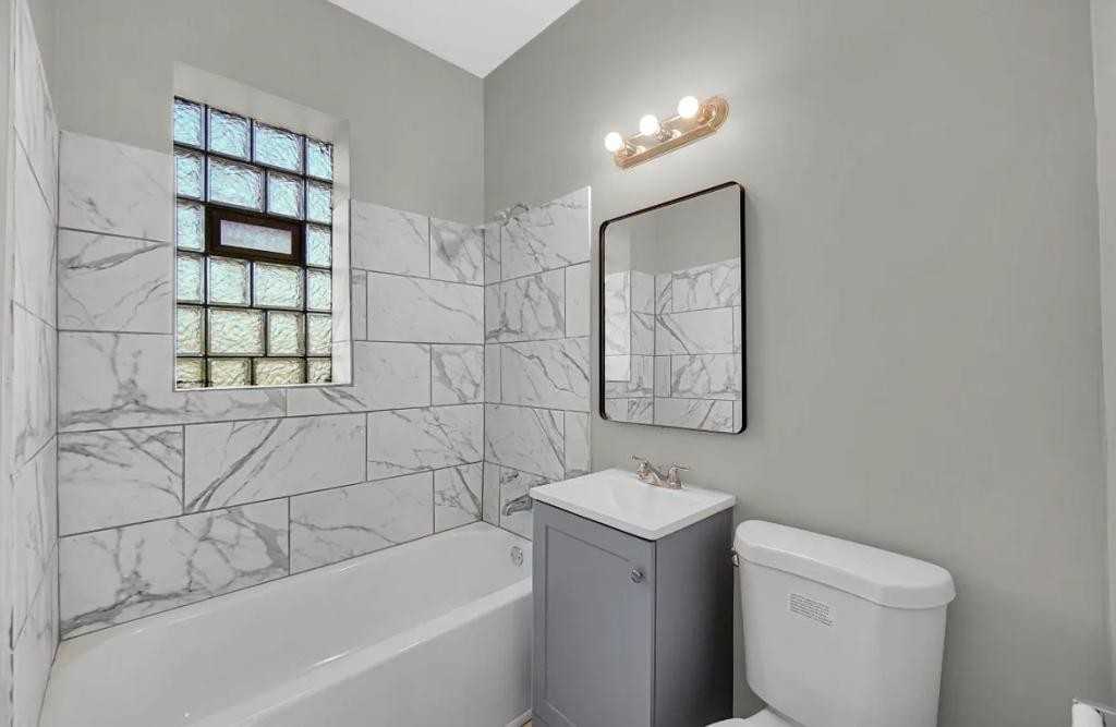 1319 Marshall St #2F - Photo 6 of 9