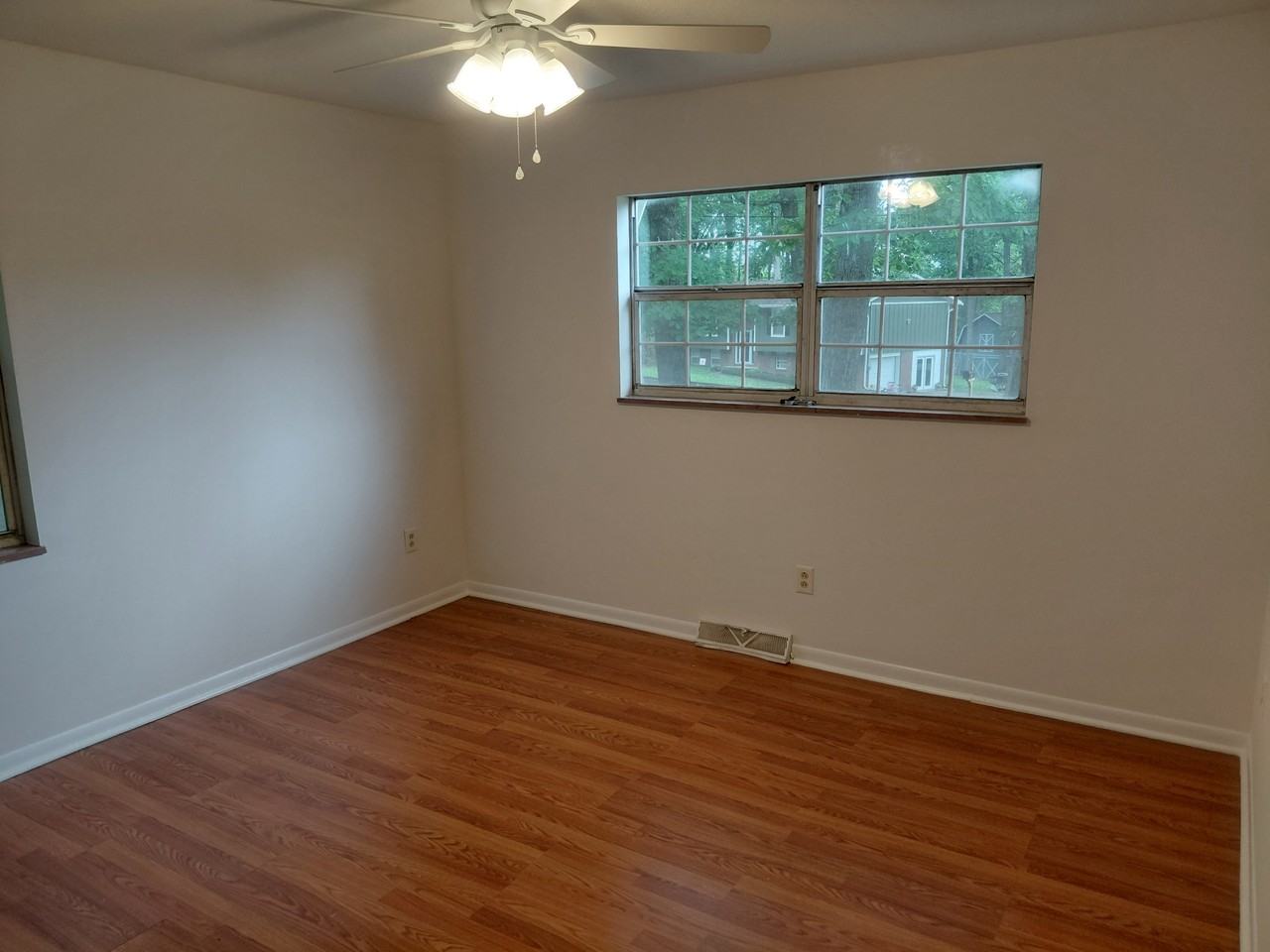 242 Scenic View Dr #NA - Photo 7 of 8