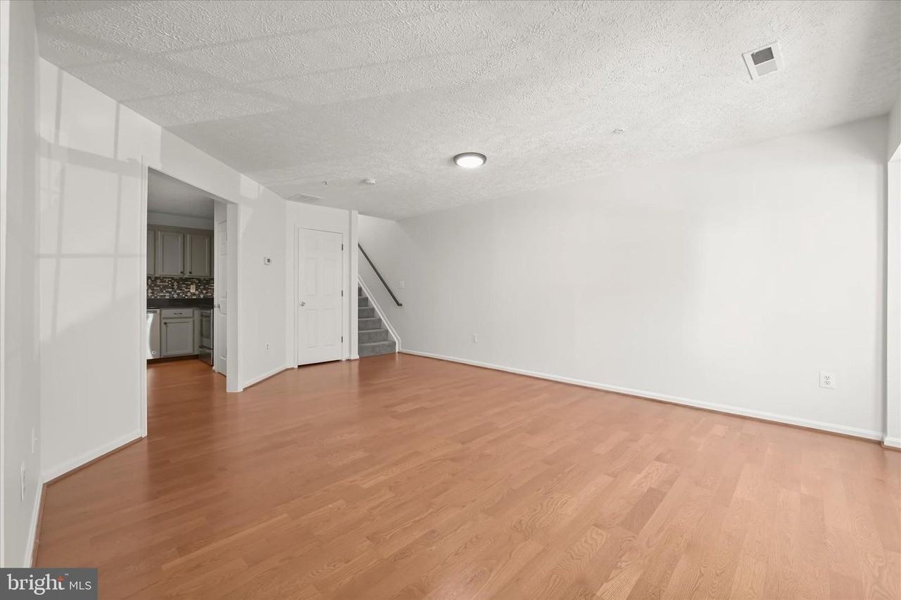 8834 Goose Landing Cir #0 - Photo 6 of 19