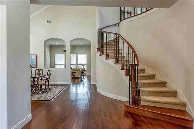 15863 Willowbrook Ln #NA - Photo 3 of 33