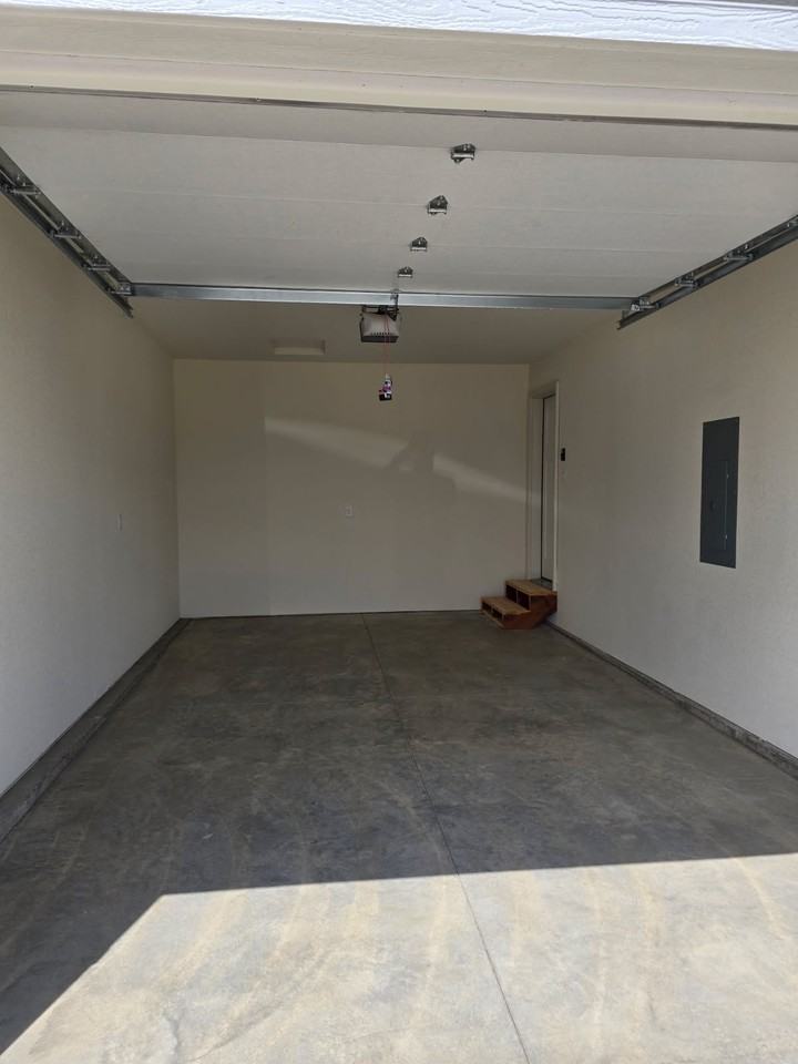 305 Northern Lights Blvd E #305 - Photo 3 of 5