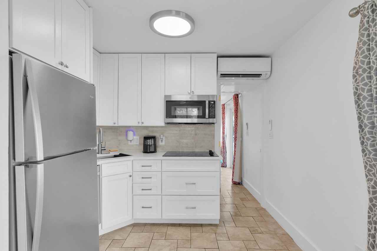1440 17th St #2 - Photo 4 of 12