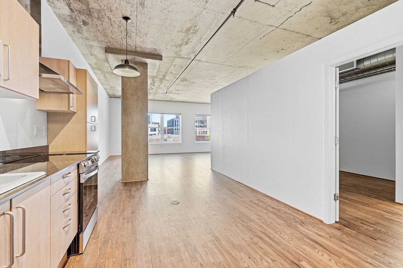 1499 Blake St #4B - Photo 4 of 17