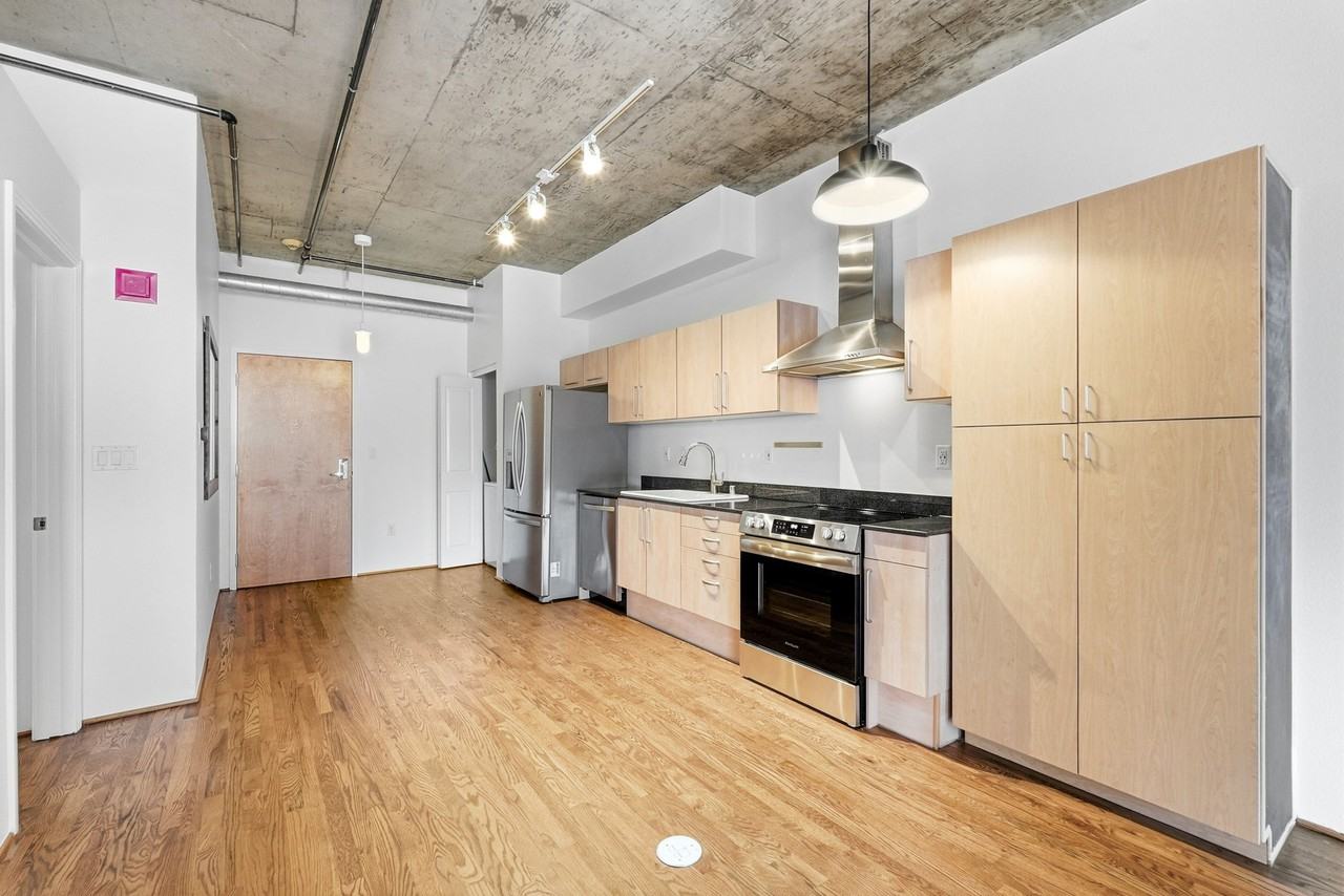 1499 Blake St #4B - Photo 5 of 17