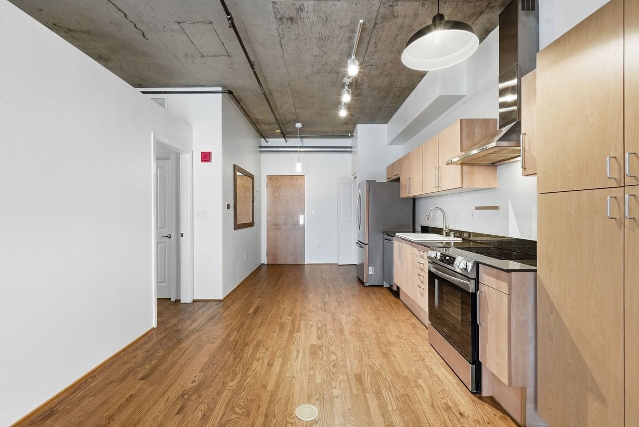 1499 Blake St #4B - Photo 6 of 17