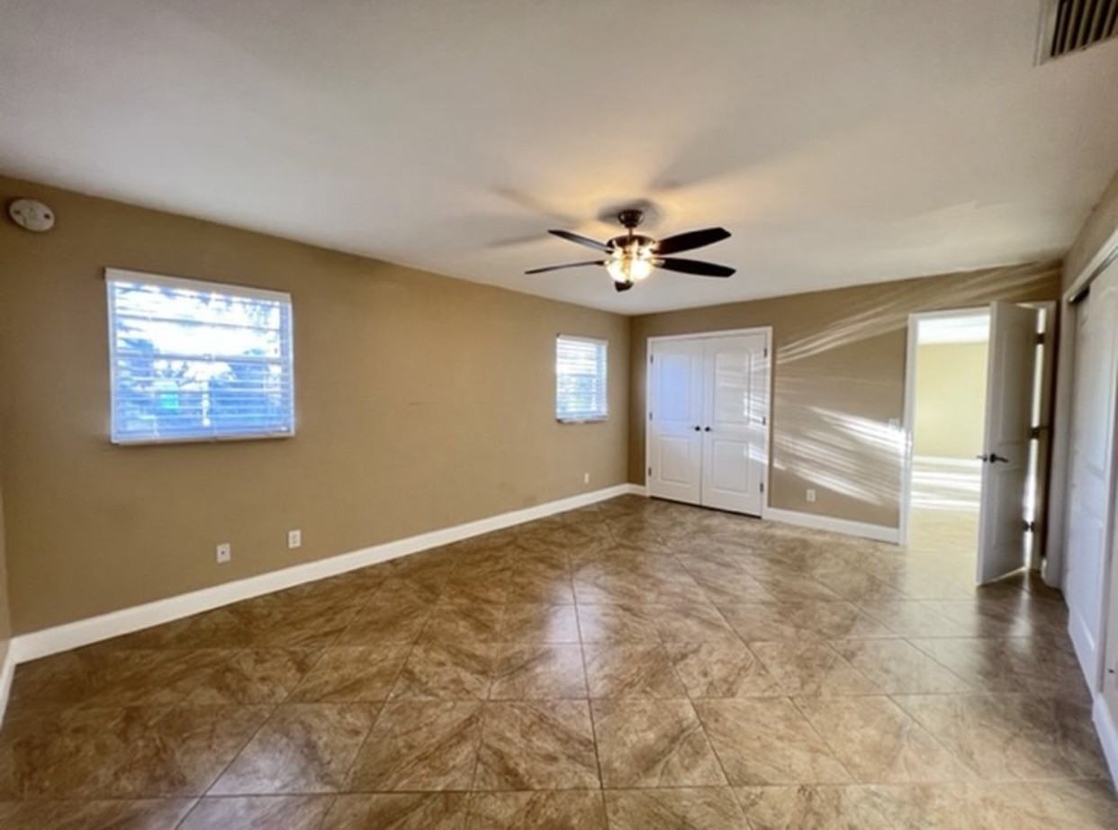 4670 Herman Cir #NA - Photo 6 of 17